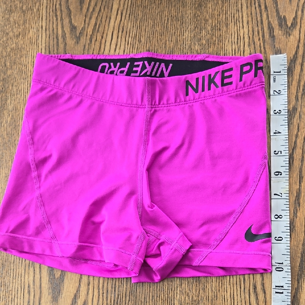 Nike Women's Vibrant Pink Athletic Shorts Size Small